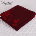 China Hot Selling Fleece Throw Fleece Luxury Gift Wholesale 100% Cashmere Blanket Set